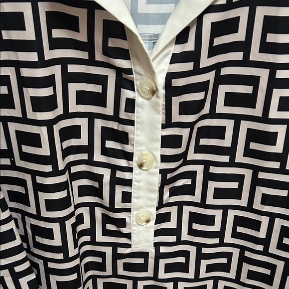 STYLEWE Gray and White Geometric Blouse - Picture 3 of 3